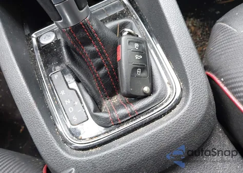 2015 Volkswagen Jetta Gli z USA, uszkodzony, nr VIN 3VW4T7AJ5FM402530